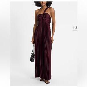 Elegant One-Shoulder Burgundy Gown